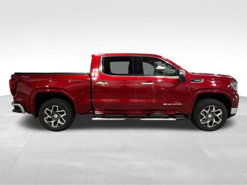 Used 2023 GMC Sierra 1500 SLT w/ SLT Premium Plus Package AWD/4WD image 8
