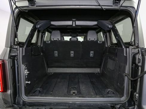 Used 2023 Ford Bronco Black Diamond w/ Sasquatch Package AWD/4WD image 10