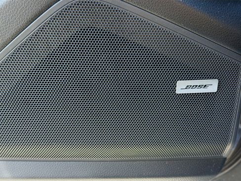 Used 2025 Porsche Cayenne Coupe image 24