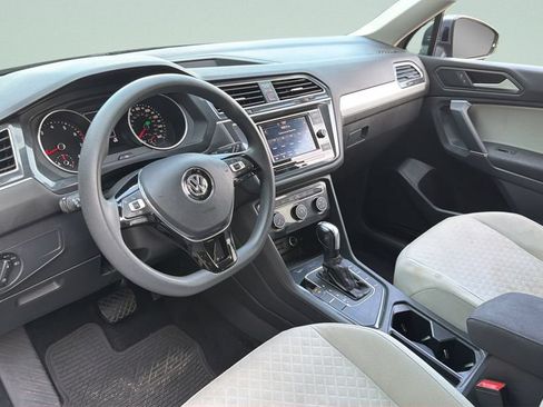 Used 2020 Volkswagen Tiguan S FWD image 25