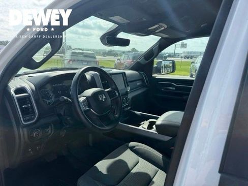 Used 2022 RAM 1500 Big Horn AWD/4WD image 16