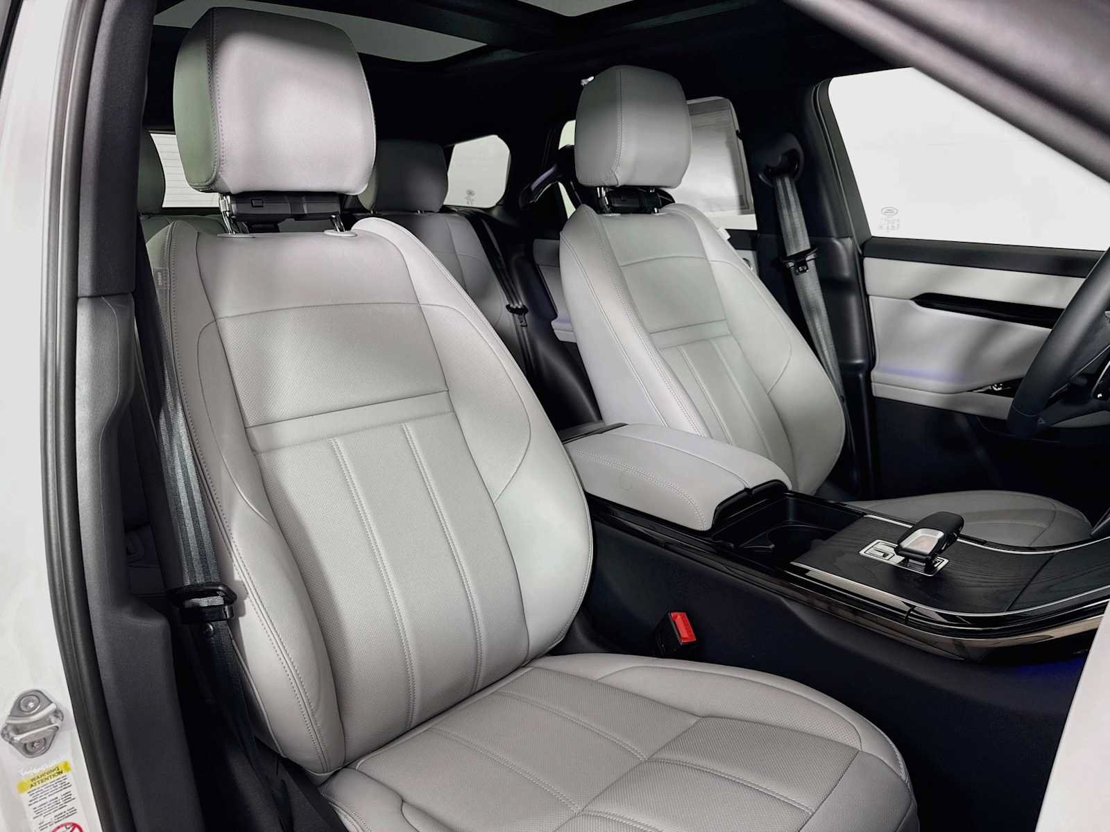 New 2026 Land Rover Range Rover Evoque S AWD/4WD image 28