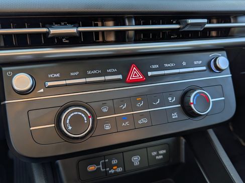 Certified 2026 Hyundai Tucson SE FWD image 24