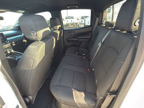 Used 2024 Chevrolet Colorado LT w/ LT Convenience Package image 15