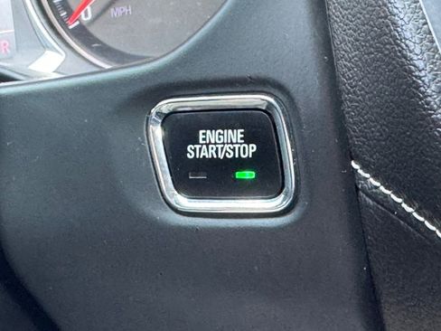 Used 2023 GMC Acadia SLT image 33