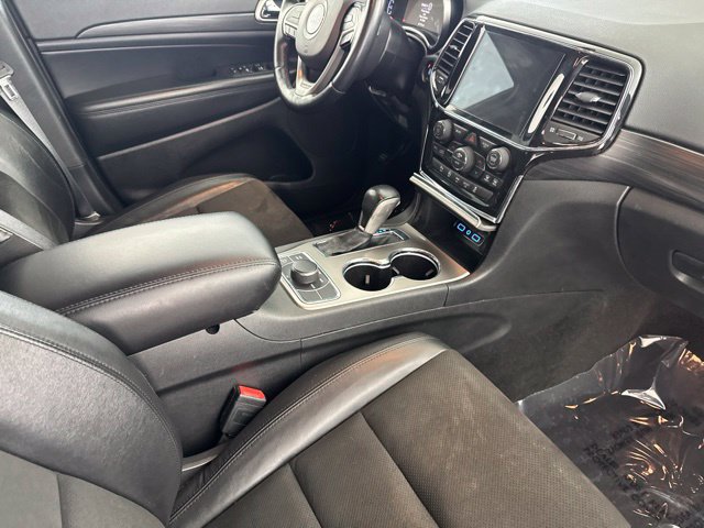 Used 2022 Jeep Grand Cherokee Laredo X AWD/4WD image 23