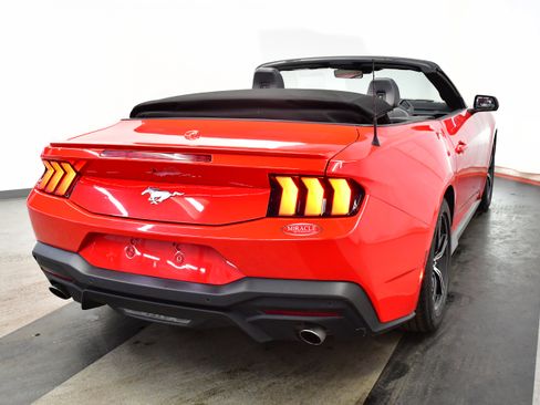 Used 2024 Ford Mustang Premium image 18