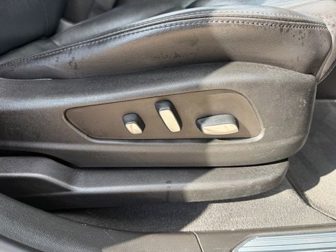 Used 2018 Cadillac XT5 Premium Luxury image 25