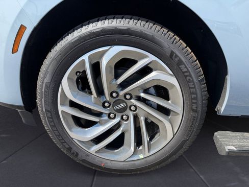 New 2026 Lincoln Navigator Reserve AWD/4WD image 14