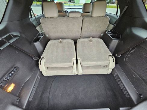 Used 2015 Ford Explorer Limited w/ Equipment Group 301A FWD image 25