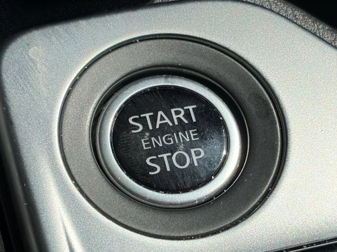 Used 2025 Nissan Sentra SV FWD image 20