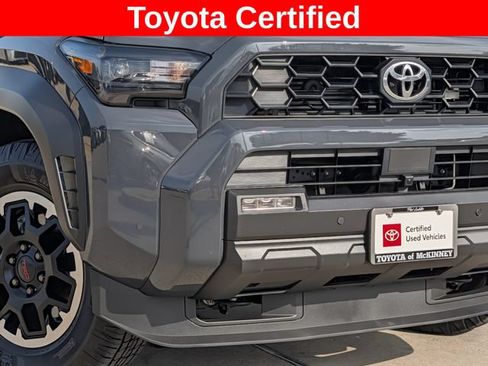 Certified 2025 Toyota 4Runner TRD Off-Road AWD/4WD image 3
