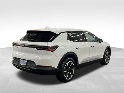 New 2026 Chevrolet Equinox EV LT image 2