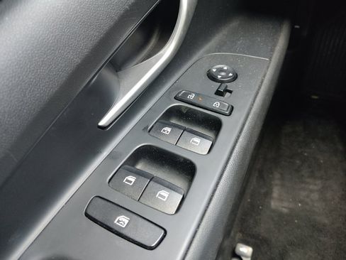 Used 2024 Hyundai Elantra SEL FWD image 27