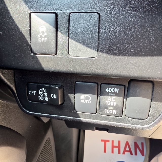 Used 2023 Toyota Tacoma TRD Sport AWD/4WD image 27