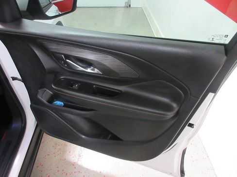 Used 2019 GMC Terrain SLT w/ Preferred Package image 24