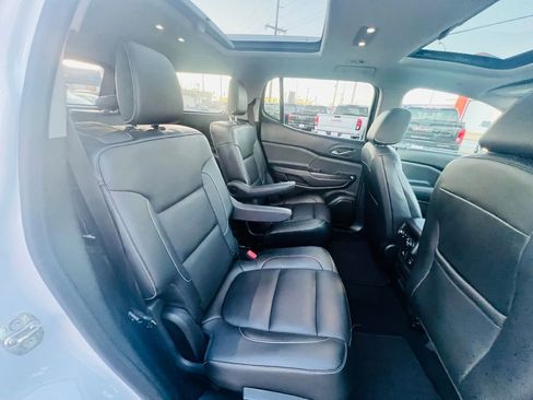 Used 2018 GMC Acadia SLT image 40