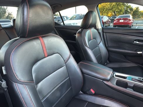 Used 2024 Nissan Sentra SR w/ SR Premium Package image 37