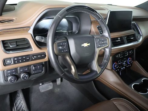 Used 2024 Chevrolet Suburban High Country w/ Advanced Technology Package AWD/4WD image 34
