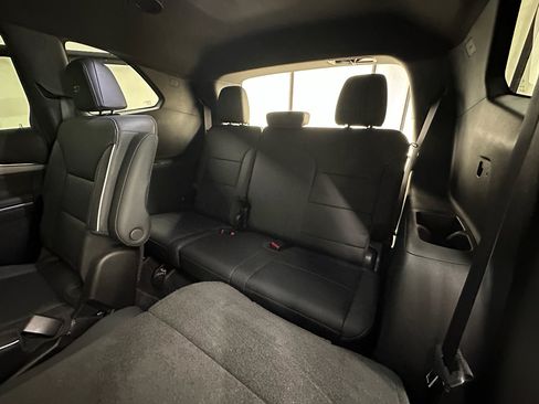 Certified 2025 Buick Enclave Sport Touring image 24