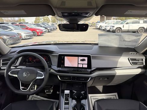 New 2026 Volkswagen Atlas Peak Edition image 24