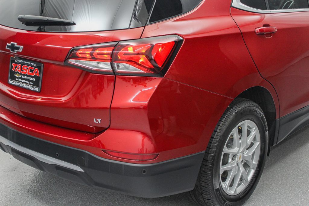 Used 2024 Chevrolet Equinox LT w/ LPO, Floor Liner Package FWD image 12