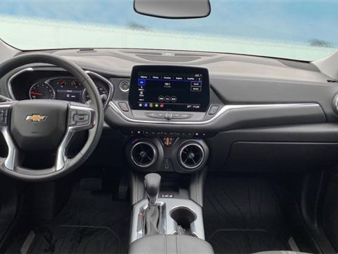 Used 2025 Chevrolet Blazer LT w/ Convenience Package image 15