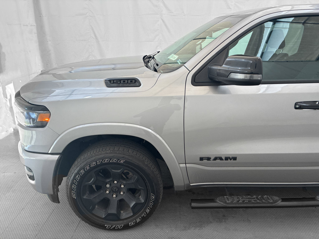 Used 2025 RAM 1500 Big Horn AWD/4WD image 3