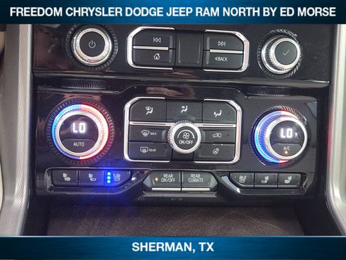 Used 2023 GMC Yukon XL Denali w/ Denali Reserve Package AWD/4WD image 13