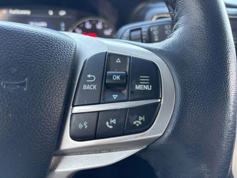 Used 2023 Ford Explorer XLT w/ Equipment Group 202A image 14