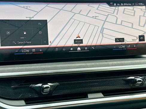 New 2026 BMW X5 xDrive50e w/ Executive Package image 10