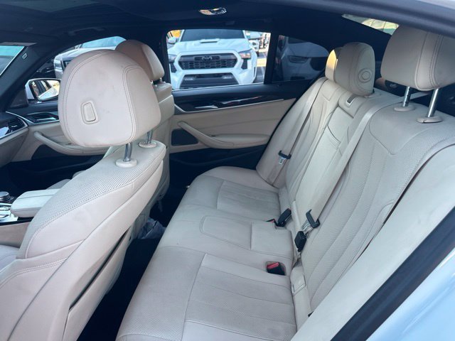 Used 2023 BMW 530e w/ Premium Package RWD image 20