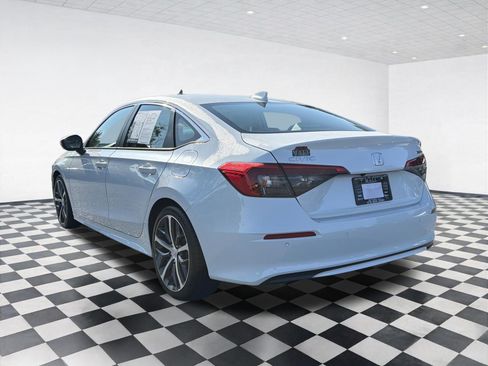 Used 2022 Honda Civic Touring image 6