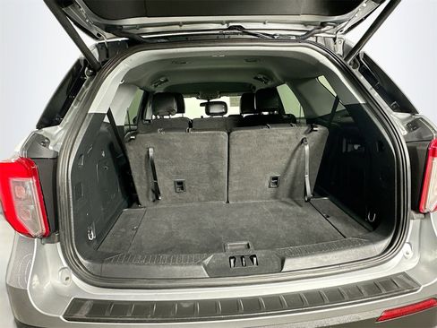 Used 2023 Ford Explorer XLT w/ Equipment Group 202A image 24