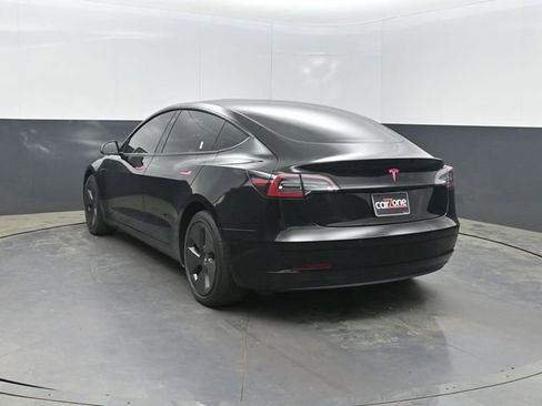 Used 2021 Tesla Model 3 Standard Range Plus image 3