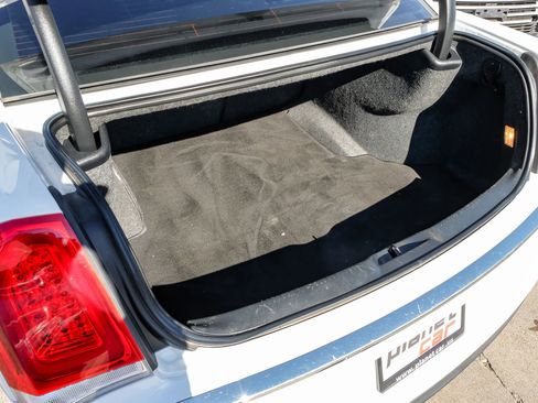 Used 2019 Chrysler 300 Limited image 61