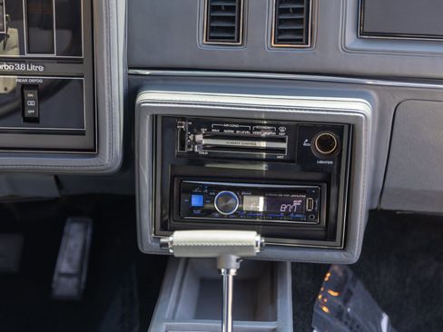 Used 1987 Buick Regal Coupe RWD image 35