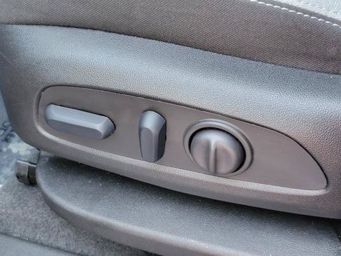 Used 2024 Chevrolet Equinox LT w/ LPO, Floor Liner Package FWD image 14