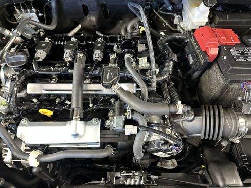 Used 2025 Nissan Versa SV w/ Trunk Package image 31