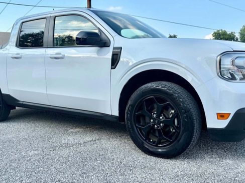 Used 2024 Ford Maverick Lariat w/ FX4 Off-Road Package AWD/4WD image 3