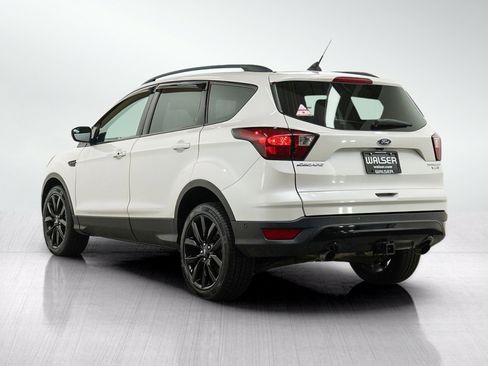 Used 2019 Ford Escape Titanium AWD/4WD image 3