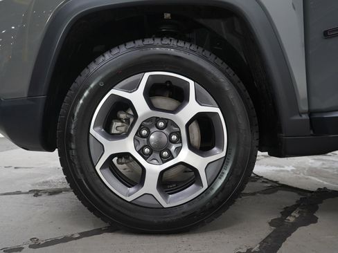 Used 2022 Jeep Compass Trailhawk w/ Trailhawk Elite Group AWD/4WD image 32