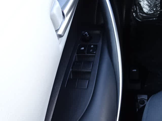 Used 2023 Toyota Corolla SE w/ Carpet Mat Package (TMS) FWD image 39