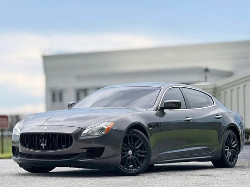 Used 2015 Maserati Quattroporte S Q4 AWD/4WD image 1