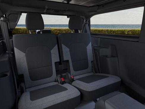 New 2026 Ford Bronco Base image 11