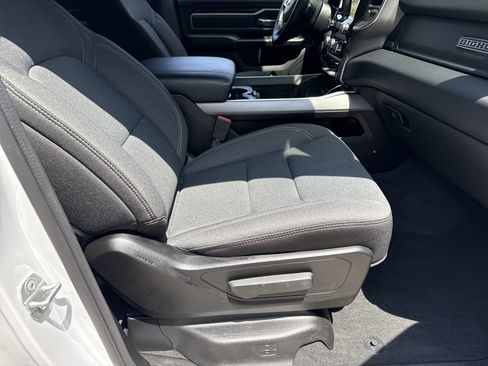 Used 2022 RAM 1500 Big Horn AWD/4WD image 13