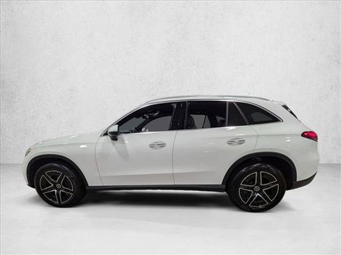 Used 2026 Mercedes-Benz GLC 300 4MATIC image 9