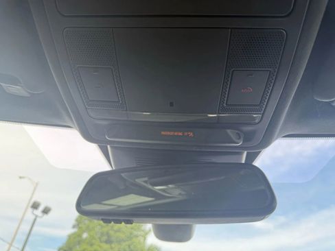 Used 2017 Land Rover Range Rover Evoque HSE Dynamic image 33