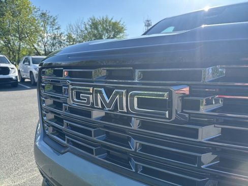 New 2026 GMC Acadia Denali Ultimate w/ LPO, Floor Liner Package AWD/4WD image 64