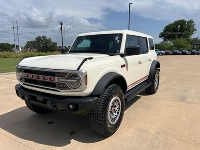 New 2026 Ford Bronco Outer Banks w/ Sasquatch Package